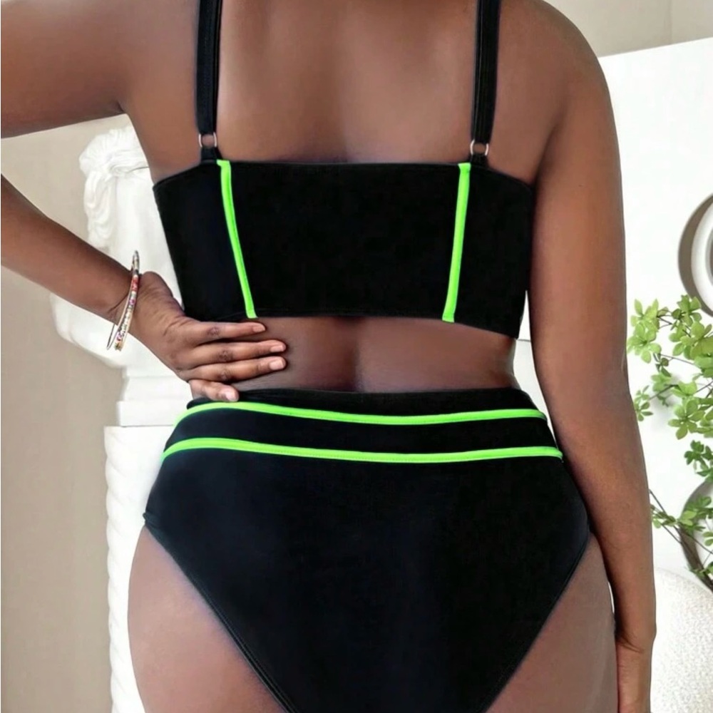 Strappy Bikini Set - Picture 2 of 5